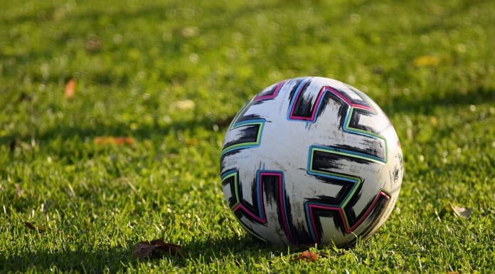 Tidligere trener utestengt for å ha satt penger på eget lag over hundre ganger