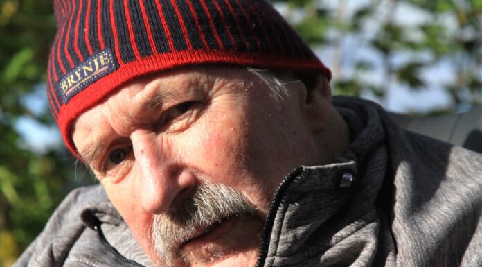 Johan Kaggestad er død – løpetreneren som ble kommentatorlegende