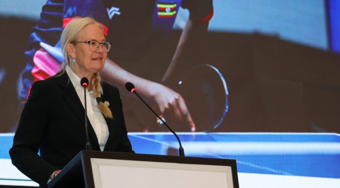 Fortsatt kaos i Det internasjonale bordtennisforbundet etter kongressen i Qatar: – Ingen grunnlag for å annullere valgresultatet