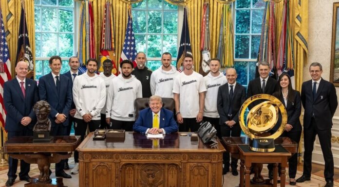 Juventus-spillere ble Trump og Infantinos gisler i Det hvite hus: –Johnny, fortell meg hva innreiseforbudet er?