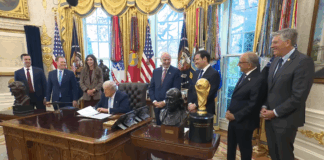 Gianni Infantino i Det ovale kontor: – Presidenten er alltid der for å holde amerikanere trygge