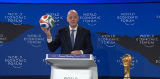 Infantino hyllet Trumps «Fredsråd» i Davos