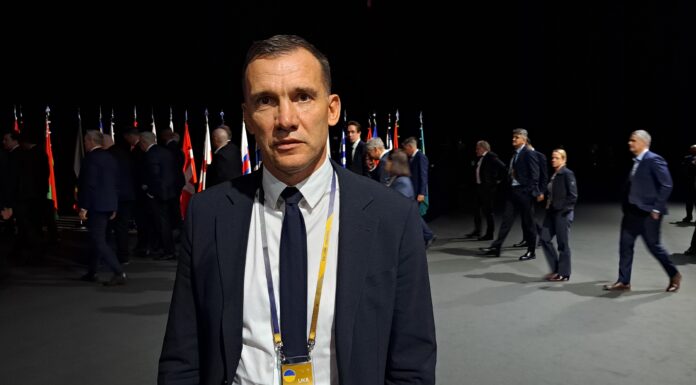 NYHET: Fotballegenden Sjevtsjenko fikk møte Infantino – støtter utestengt ukrainsk skeletonutøver