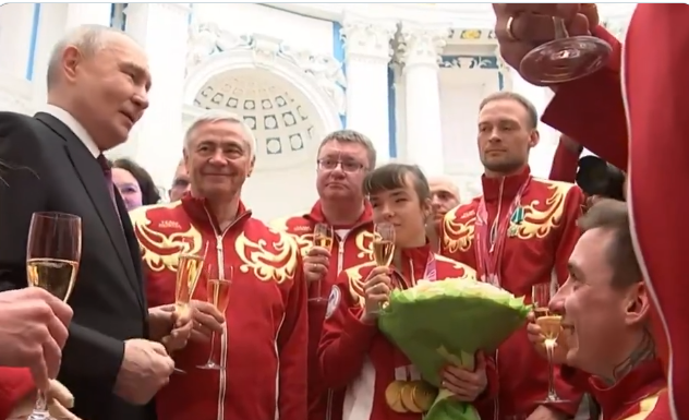Putin med storslått feiring av russiske Paralympics-utøvere: – Dere har inspirert og imponert hele verden