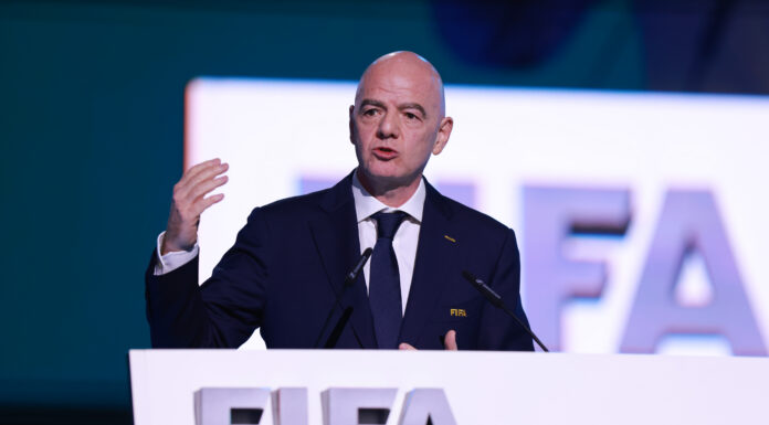 «En selvopptatt Infantino gambler på støtten fra Trump»